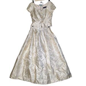 Hampton Nites Embroidered Metallic Cropped Blouse Pleated Skirt Beige Sz Medium
